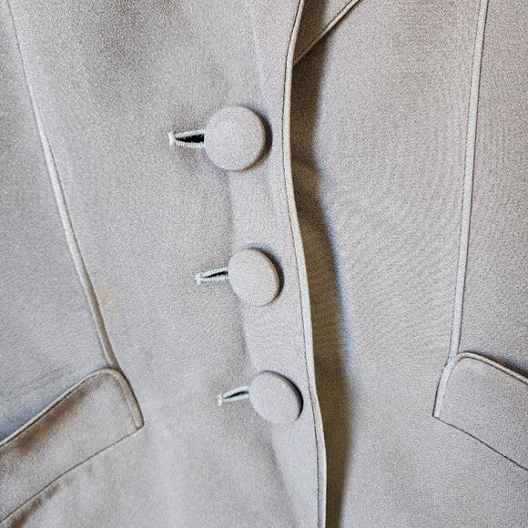 Caroline Charles Women's 2 Piece Skirt Suit Jacket/Skirt Set Dusty Violet Size 6 - Picture 5 of 16